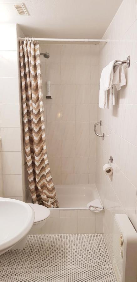 Hotel Baeren Лаймен Екстериор снимка