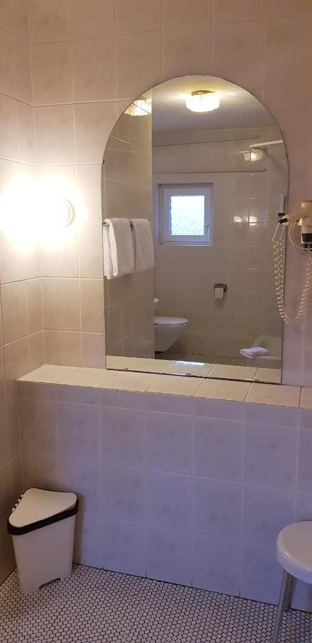 Hotel Baeren Лаймен Екстериор снимка